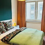 Charming 2-room *
